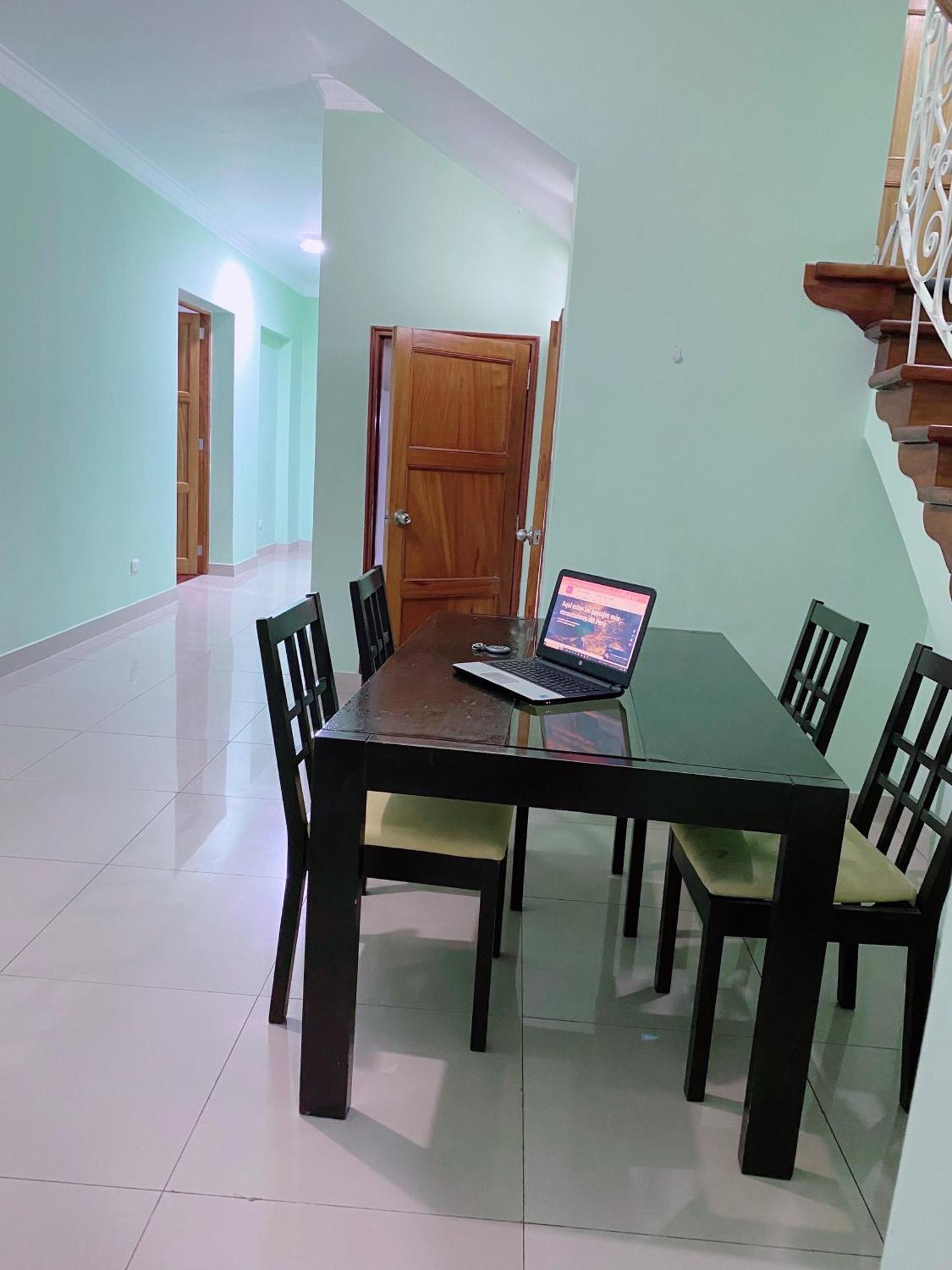 Habitación en casa particular P3 Privada Doble Miraflores, *